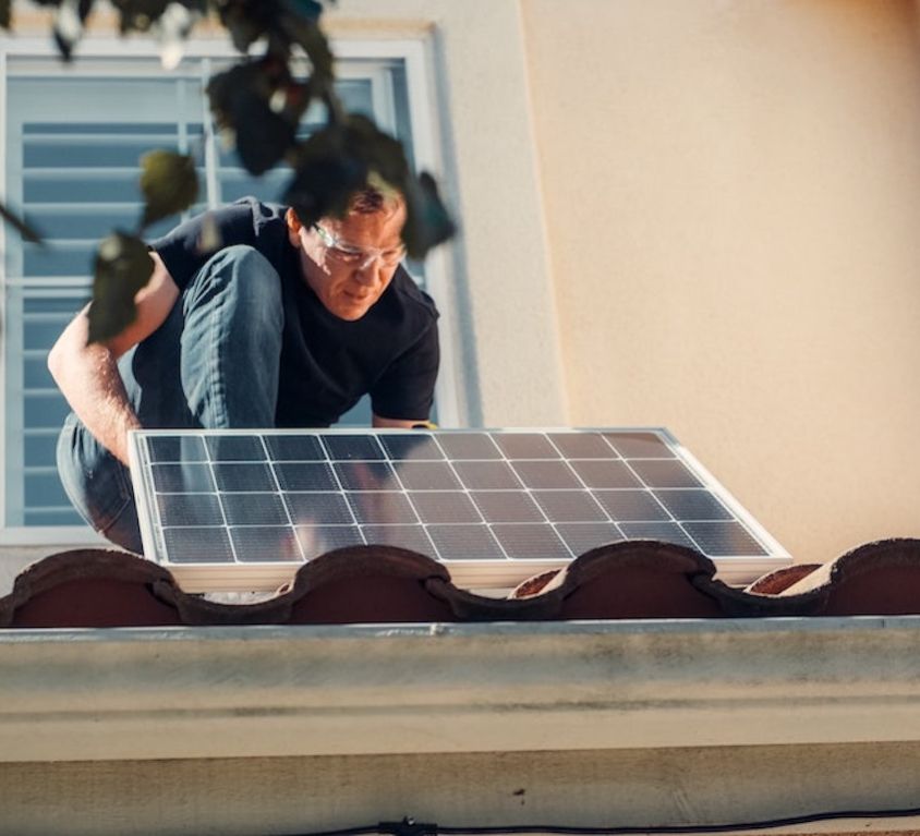 Cómo limpiar un panel solar